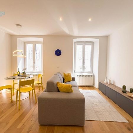 Cassa Di Risparmio 11 Tirabora Short Rent Trieste Extérieur photo