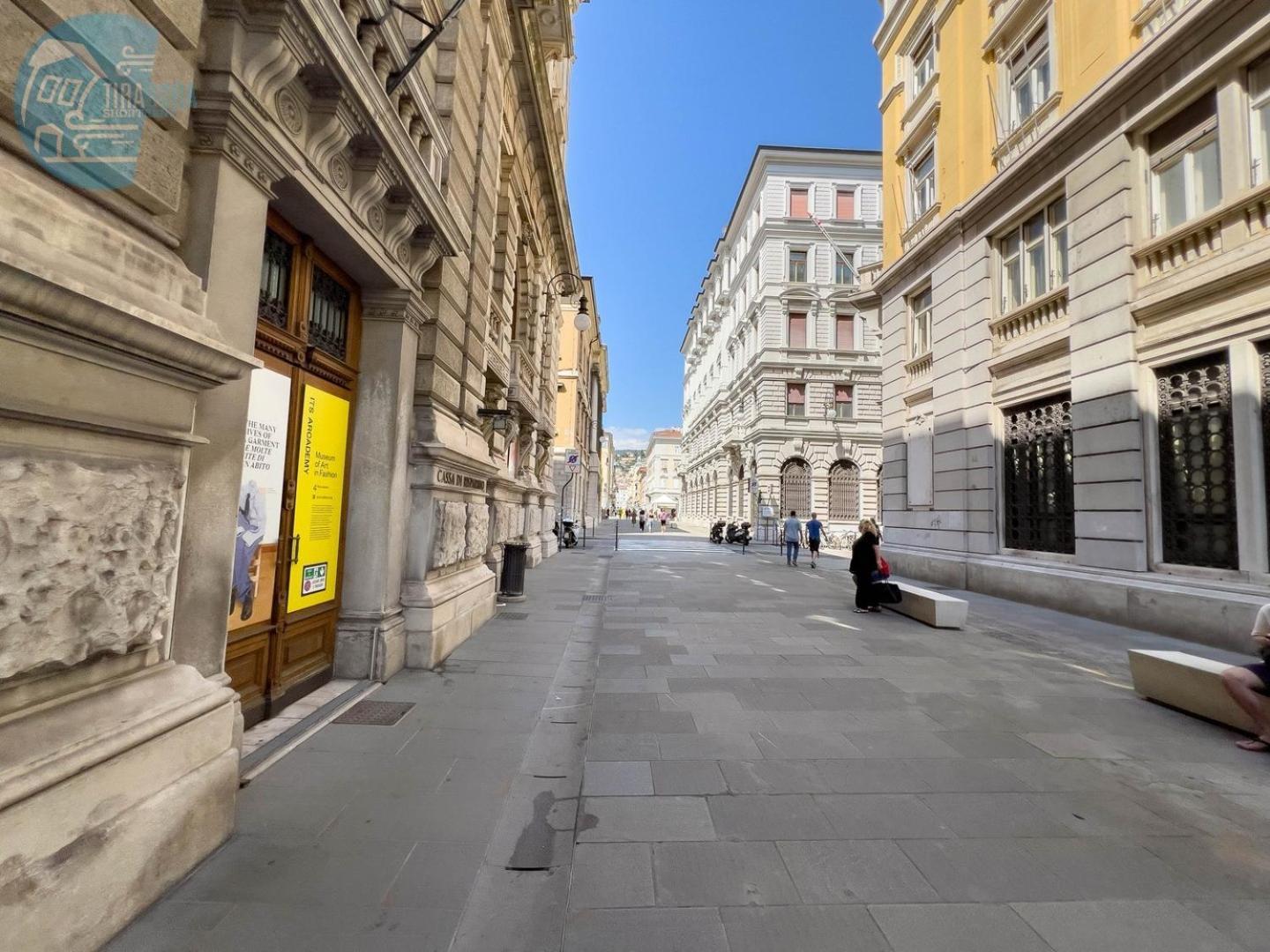 Cassa Di Risparmio 11 Tirabora Short Rent Trieste Extérieur photo