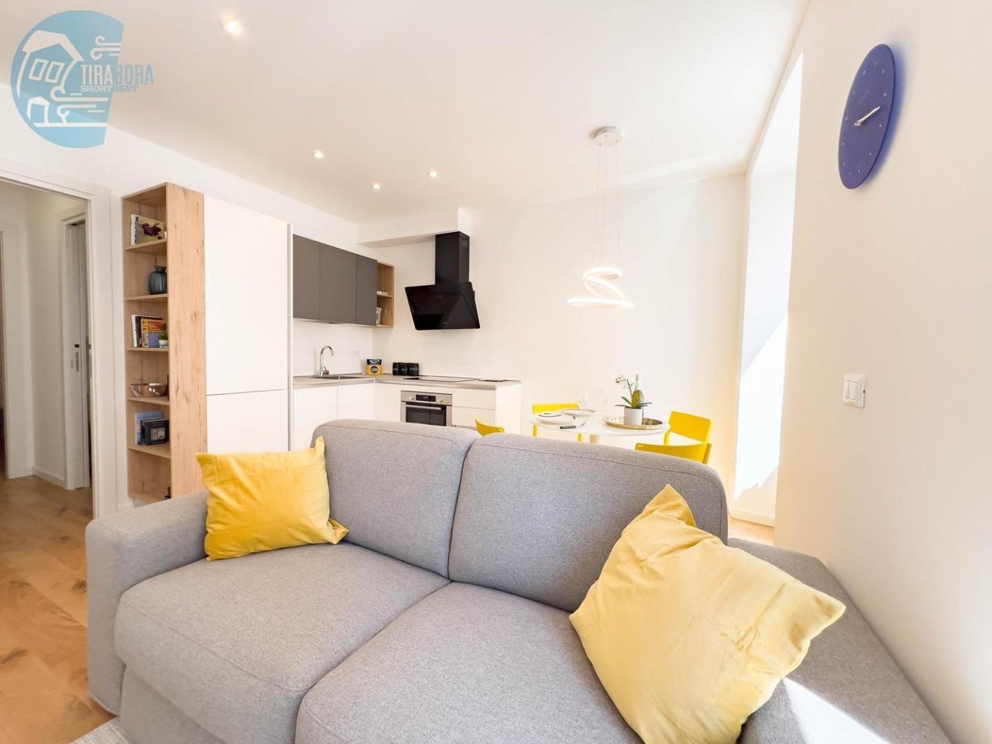 Cassa Di Risparmio 11 Tirabora Short Rent Trieste Extérieur photo